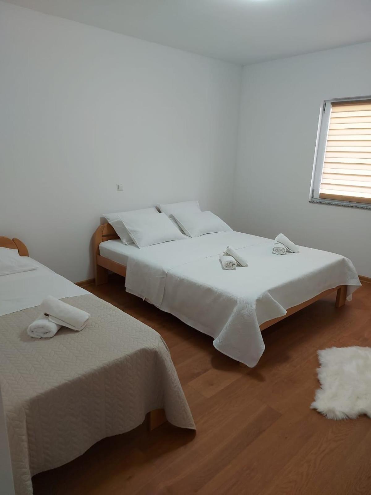 Apartmani Franciska Jajca Kültér fotó