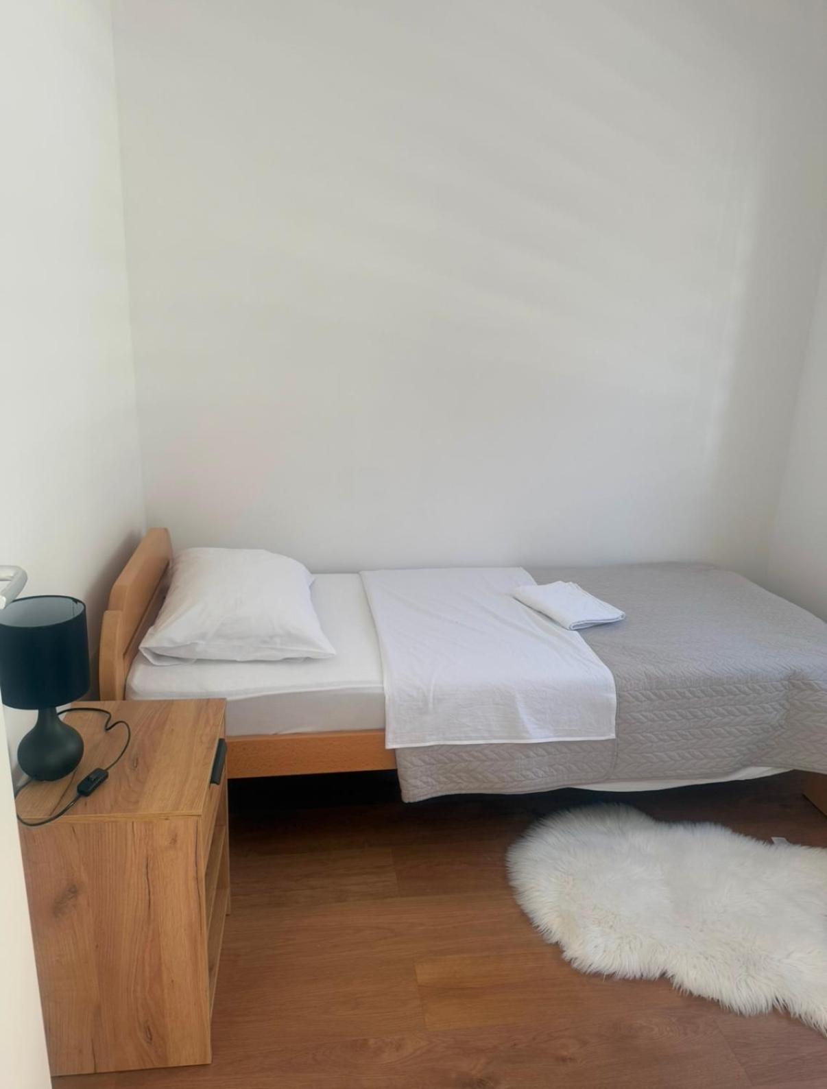 Apartmani Franciska Jajca Kültér fotó